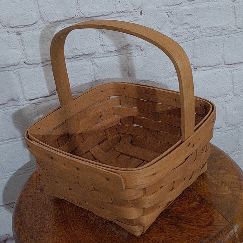 Longaberger Medium Square Handled Egg Basket